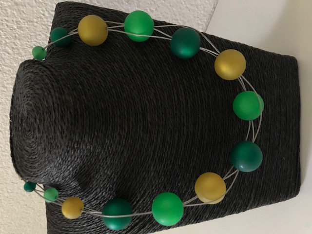 Collier mit Polaris-Kugeln